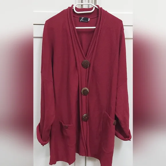 Fenini Red Button Front Sweater - Picture 1 of 9